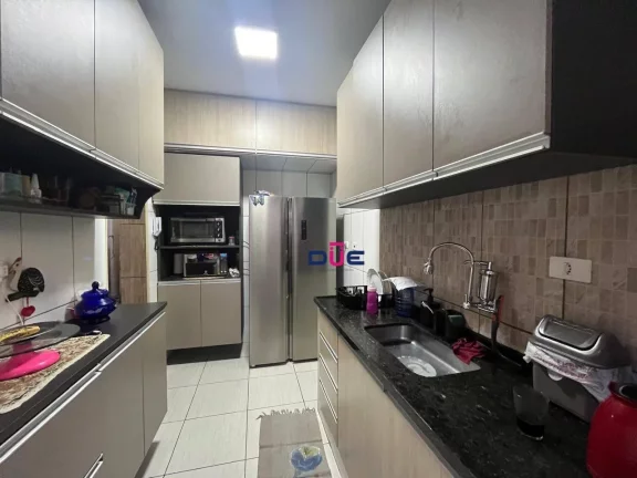 Imagem Apartamento com 2 dormitórios à venda, 81 m² por R$ 325.000 - Macuco - Santos/SP