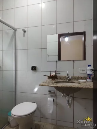 Imagem Pertinho da Orla do Itaguá - Ampla e Arejada - 3 Dormitórios (1 Suíte)
