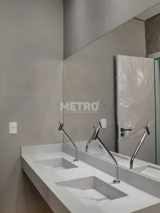 Imagem Casa com 4 suítes, Piscina à venda, no condomínio Eco Spa.