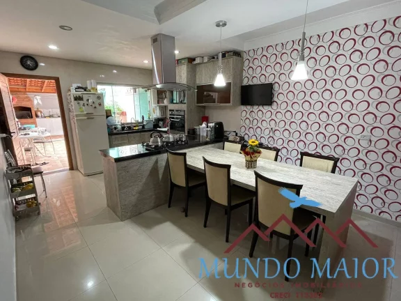 Imagem Sobrado Impecável com 4 Vagas e Acabamento de Primeira!