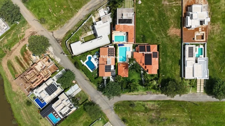 Imagem Oportunidade única: Casa de condomínio de alto padrão com 3 suítes e 4 vagas no Ninho Verde I, Porangaba-SP!