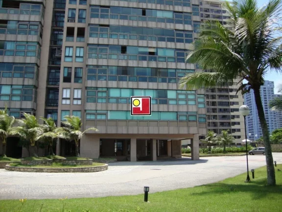 Imagem Vendo AlfaQuality, frontal mar, Praia da Barra, 247m², 3sts, 4 vagas, nascente, alto, segurança, ônibus, clube, tênis, ginásio, piscina, futebol, skat