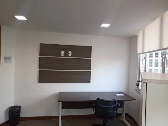 Imagem À VENDA E LOCAÇÃO - EXCELENTE ANDAR COMERCIAL NO CENTRO RJ