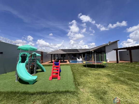 Imagem Chácara Santa Clara: Casa com Piscina Aquecida e 3 Quartos em Condomínio Fechado