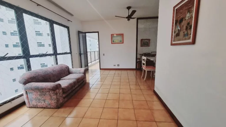Imagem PITANGUEIRAS - LOCALIZAÇÃO PRIVILEGIADA, UMA QUADRA DA PRAIA, CONDOMÍNIO BAIXO, 02 VAGAS DE GARAGEM NO PRÉDIO.