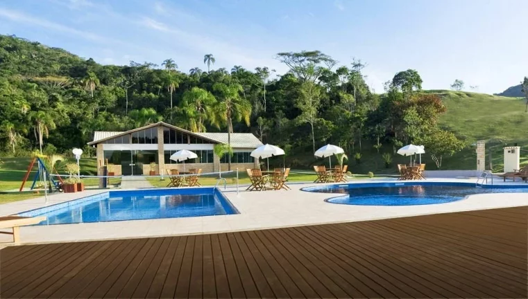Imagem 4 Suítes, 350m2, Bairro Ariribá - Balneário Camboriú/SC