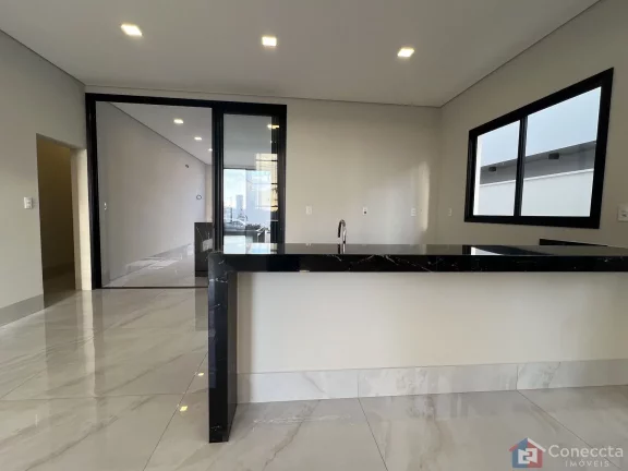 Imagem Casa de Alto Padrão à Venda no Condomínio Villágio – 3 Suítes e Área Gourmet
