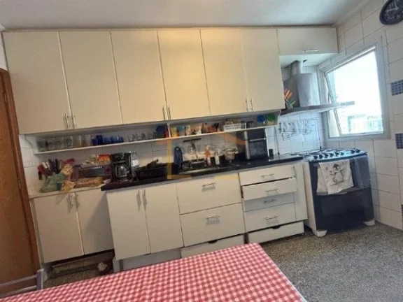 Imagem Apartamento de 144m², 4 dormitórios, sendo 4 suítes, hall privativo e excelente iluminação natu...