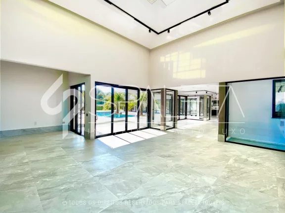 Imagem Elegância e sofisticação no condomínio Portal Japy Golf Club em Cabreúva