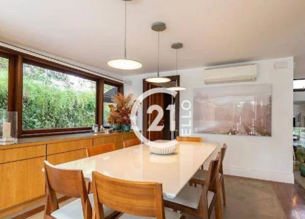 Imagem Casa em rua fechada, 608m², 3 suítes, Jardim Guedala