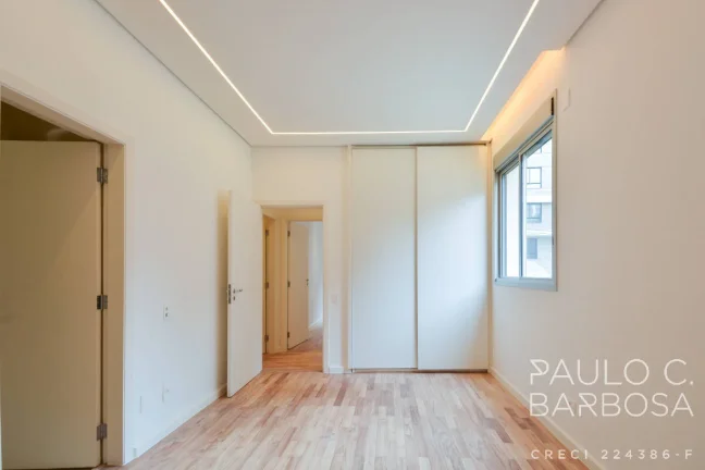 Imagem Jardins Venda - 3 Dormitórios (1 Suíte) - 2 Vagars - 187m²