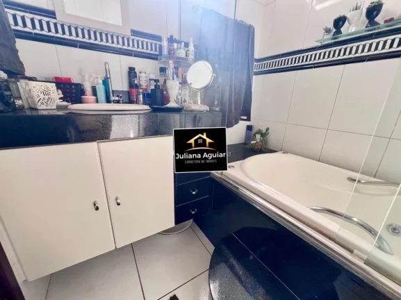 Imagem Luxuosa Casa à Venda em Belo Horizonte - Santa Amélia: 3 Quartos, 1 Suíte, 3 Salas, 3 Banheiros, 3 Vagas, 272m².