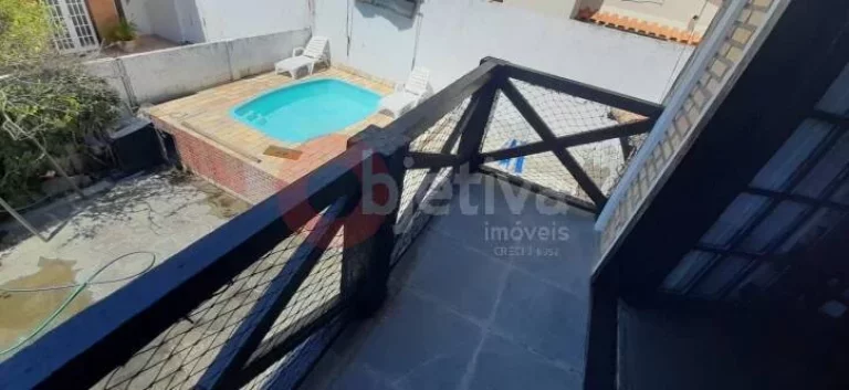 Imagem Casa com 3 dormitórios à venda, 100 m² por R$ 420.000,00 - Peró - Cabo Frio/RJ