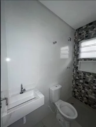 Imagem Sobrado com 2 dormitórios à venda, 53 m² por R$ 340.000,00 - Boqueirão - Praia Grande/SP
