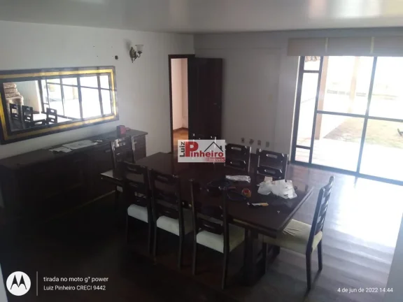 Casa no Itaigara com 4 4 sendo 2 suites