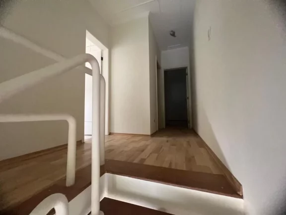 Imagem Sobrado com 3 dormitórios à venda, 170 m² por R$ 750.000,00 - Centro - Ferraz de Vasconcelos/SP