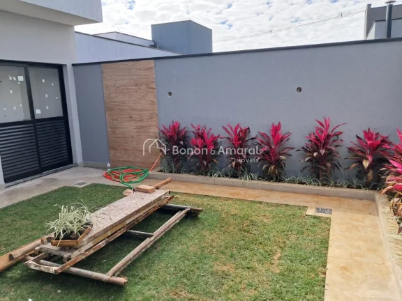 Imagem Maravilhosa casa térrea, acabamento de primeira, com 3 quartos sendo 2 suítes, cozinha gourmet com...