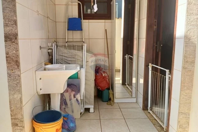 Imagem Casa com três dormitórios em itaipuaçu.