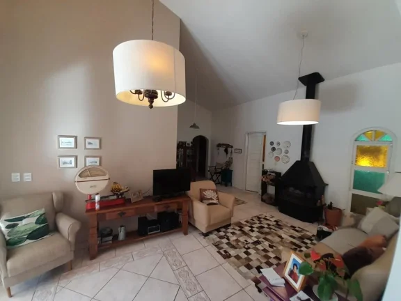 Imagem Casa 4 Dormitórios - Bairro Remanso