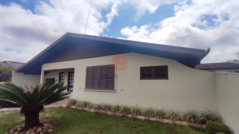 Imagem Casa com 320m2 e terreno com 1.016m2 na Vila Bancária, Campo Largo/PR