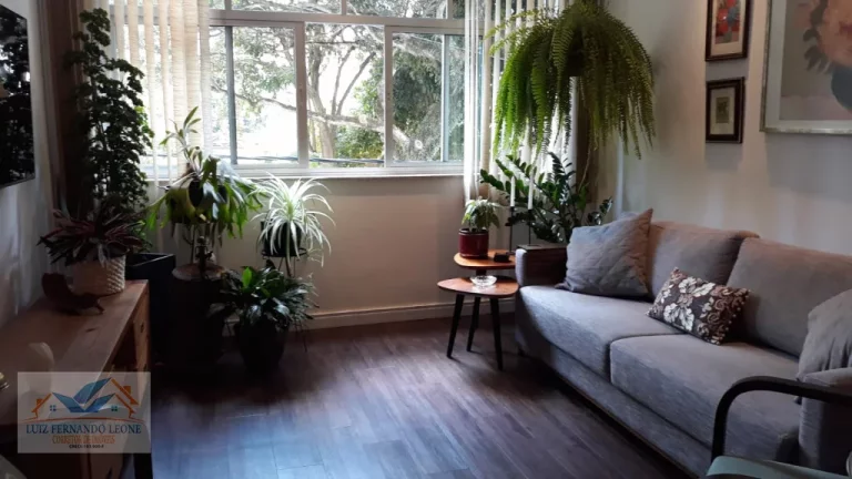 Apartamento à Venda no Cambuci: 2 dormitórios e 1 vaga. R$ 670.000