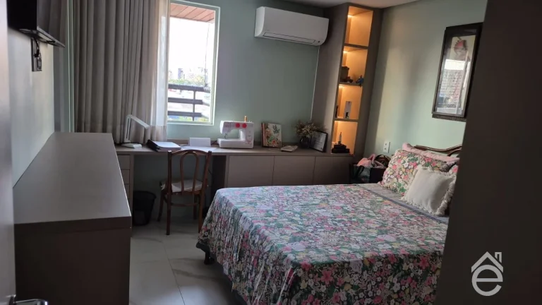 Imagem Apartamento à venda na Ponta Verde, 3 suítes sendo 1 closet, 2 vagas, 148m2
