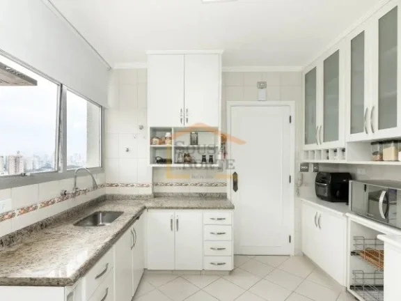 Imagem Apartamento com 158m², possui 3 dormitórios, sendo 1 suíte, 3 banheiros, sala ampla para dois amb...