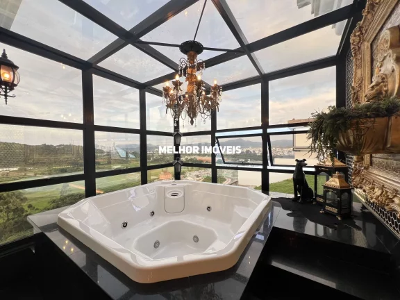 Imagem Casa á venda em Condomínio fechado Localizada em Camboriú