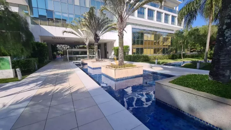 Imagem Barra da Tijuca - O2 Corporate ... Offices - Vendo Maravilhosa loja tríplex com 78m² pronta para uso R$700.000,00