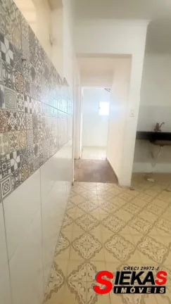 Imagem Casa Comercial para Locação em São Paulo-SP na Chácara Mafalda: 6 salas, 1 banheiro, 4 vagas de garagem e 150m² de área.