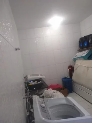 Imagem Sobrado com 3 dormitórios à venda, 210 m² por R$ 280.000,00 - Parque Recanto Mônica - Itaquaquecetuba/SP
