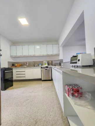 Imagem Apartamento à venda, com 5 Dormitórios 2 Suítes, 176 m² quadra de Tênis, em Riviera de São Lourenço - Bertioga SP