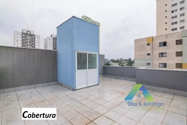 Imagem Santo André Casa 200 metros em condomínio, 3 dormitórios, 2 vagas ótimo valor e localização.