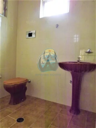 Imagem Imperdível! Casa à venda em Ubatuba-SP, no bairro Silop, com 3 quartos, 1 suíte, 2 salas, 1 banheiro, 5 vagas de garagem e 330m² de área.
