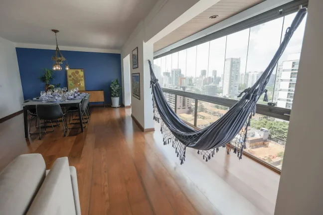 Imagem Apartamento Brooklin - 227M², 3 Dorms, 3 Suítes, 3 Vagas, Varanda.