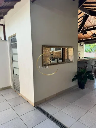 Imagem Casa 5 Dormitórios ( 3 suítes), Lagoinha, Ubatuba.