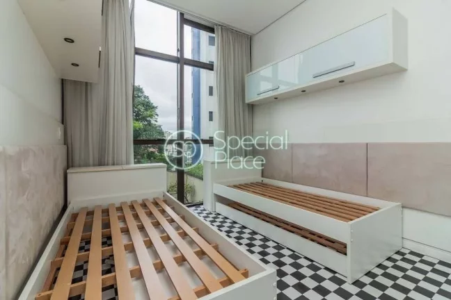 Imagem Apartamento com 217m² em Perdizes Living amplo com lareira, com caixilhos do piso ao teto, muito cl...