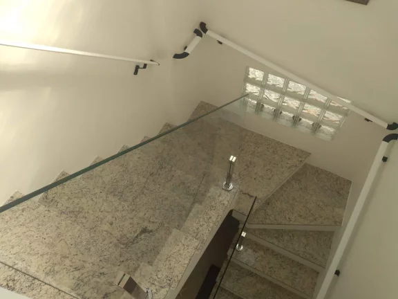 Imagem Apartamento Duplex com Vista Total para o Mar em Mongaguá – 3 Suítes, Sacada Gourmet e Hidro Privativa