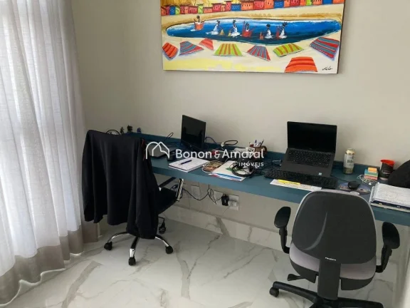 Imagem Linda casa no Condomínio Madre Maria Villac, em Valinhos, com 253m² de construção em um terreno ...