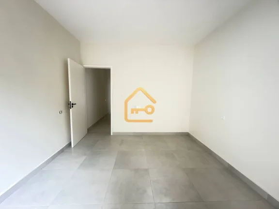 Imagem Casa nova à venda com 3 suítes, todas com closet, 2 salas. Villa Branca