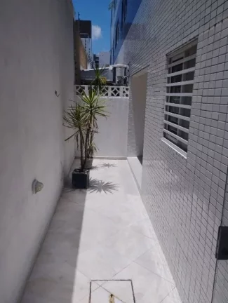 Imagem Apartamento térreo com área de lazer privativa no coração do Bessa – a apenas três quadras da praia!