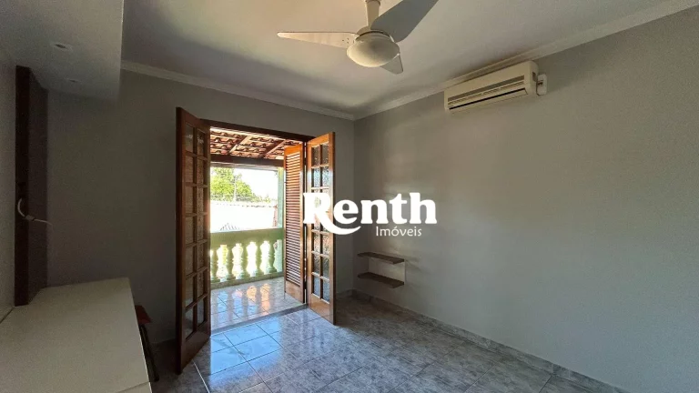 Imagem Casa com 4 dormitórios à venda, 196 m² por R$ 485.000 - Jardim Cherveson - Rio Claro/SP