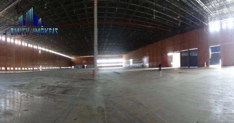 Imagem GALPÃO AC. 70.000m² INDL. À VENDA EM TERRENO 185.000m² - OPORTUNIDADE!!