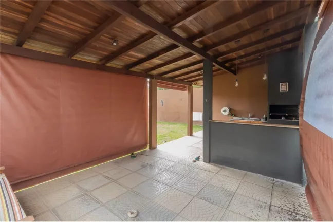 Imagem Casa à venda no bairro Lomba do Pinheiro - Porto Alegre/RS