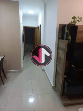 Imagem APARTAMENTO EM FRENTE AO PARQUE MÃE BONIFÁCIA Este apartamento oferece uma combinação de confort...