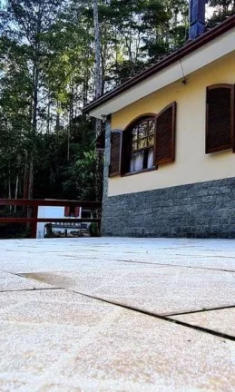 Imagem Terreno Comercial para Venda em Nova Friburgo, Mury, 2 dormitórios, 2 banheiros, 5 vagas