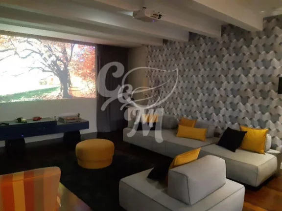 Imagem Apartamento impecável em andar alto