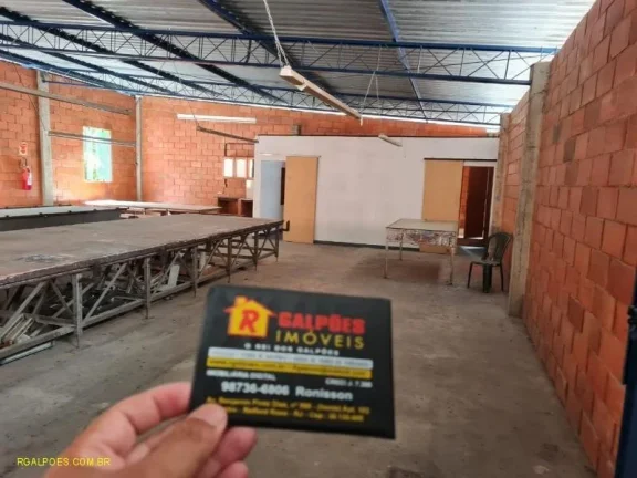 Imagem Galpão para Locação em PETRÓPOLIS, QUISSAMÃ, 2 banheiros