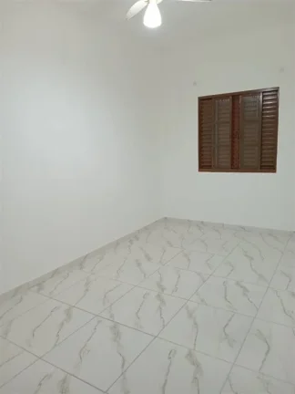 Imagem Casa com 1 dormitorio a venda por R$ 195.000,00 - Cidade Ocian - Praia Grande/SP