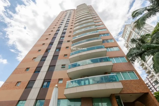 Imagem Imperdível apartamento à venda em Moema, São Paulo-SP: 3 quartos, 3 suítes, 2 salas, 4 vagas de garagem e 225m² de área!